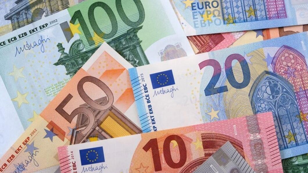Geldbiljetten, euro’s in alle verschillende waardes: 10, 20, 50 en 100 euro.
